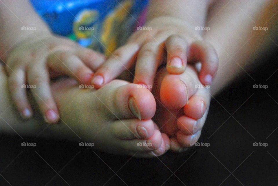 Child legs & hands