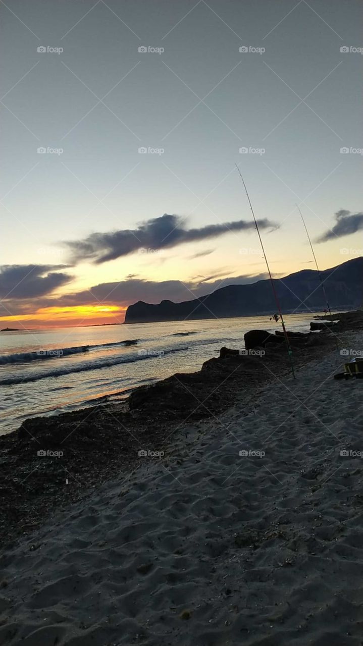 Surfcasting end sunset