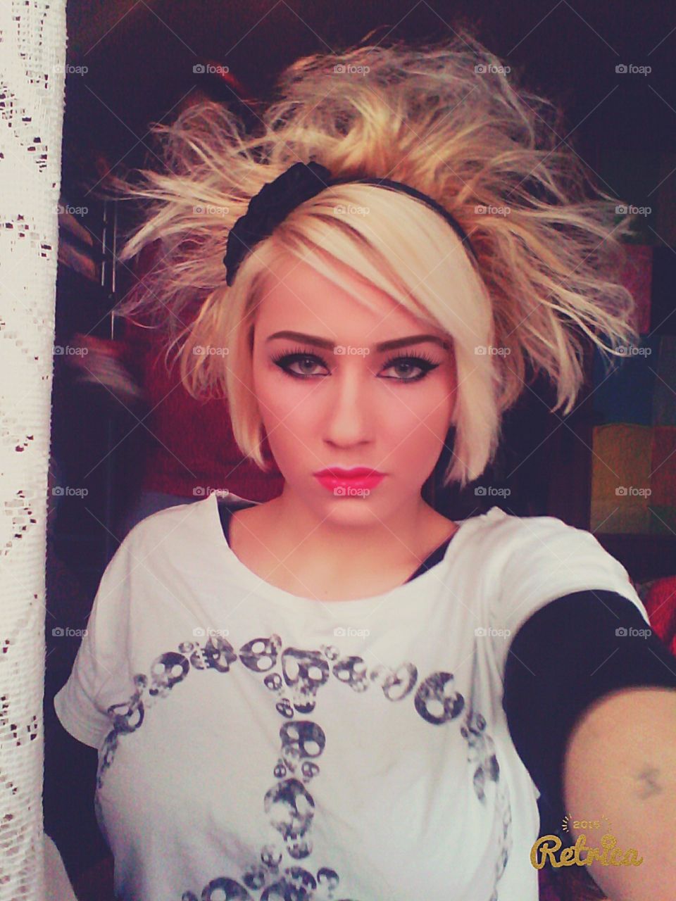 I feel like a monster!!
I'm just kidding, this photo was taken on one Halloween party