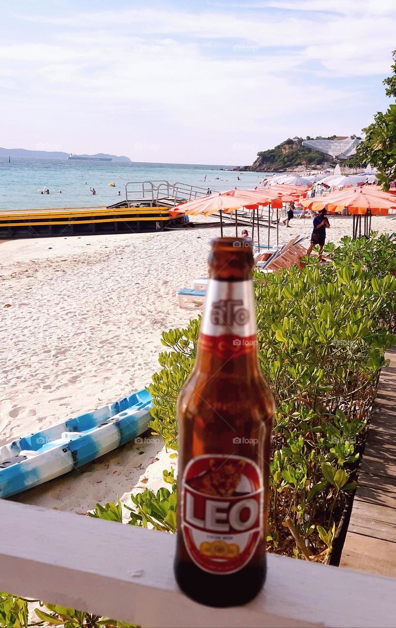 I'm not the one who like to drink. 
But I have to when I'm on the beach 🏝🏝