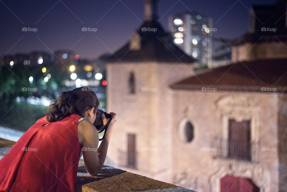 Photographing the old church in Madrid 