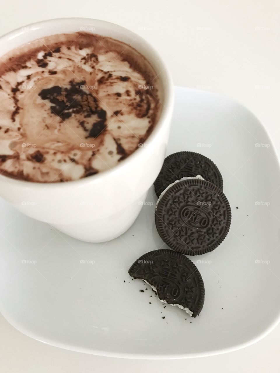 Oreo with chocolate drink 