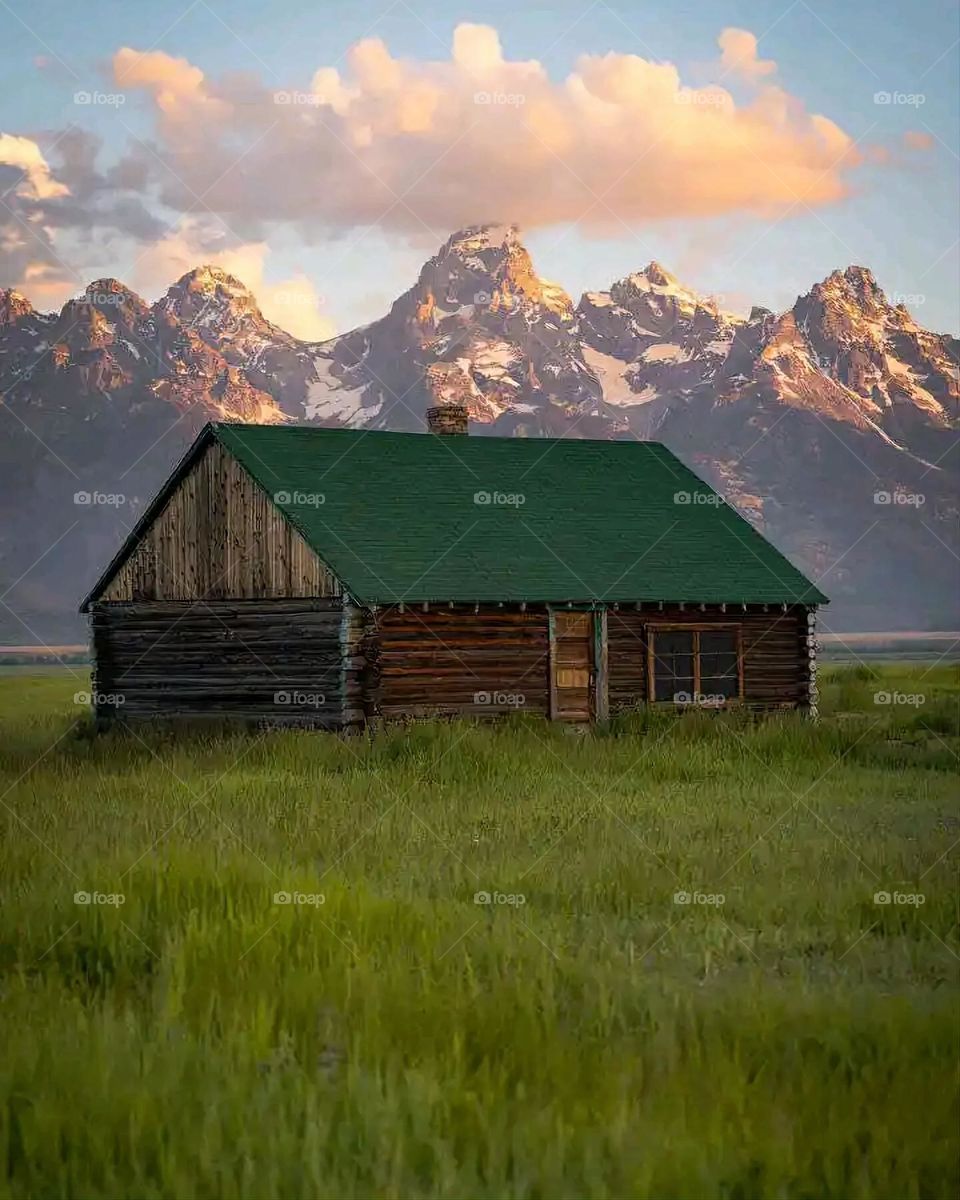 Glory be to God, the magnificent and picturesque view and the natural green trees are a view that is nothing more wonderful than it