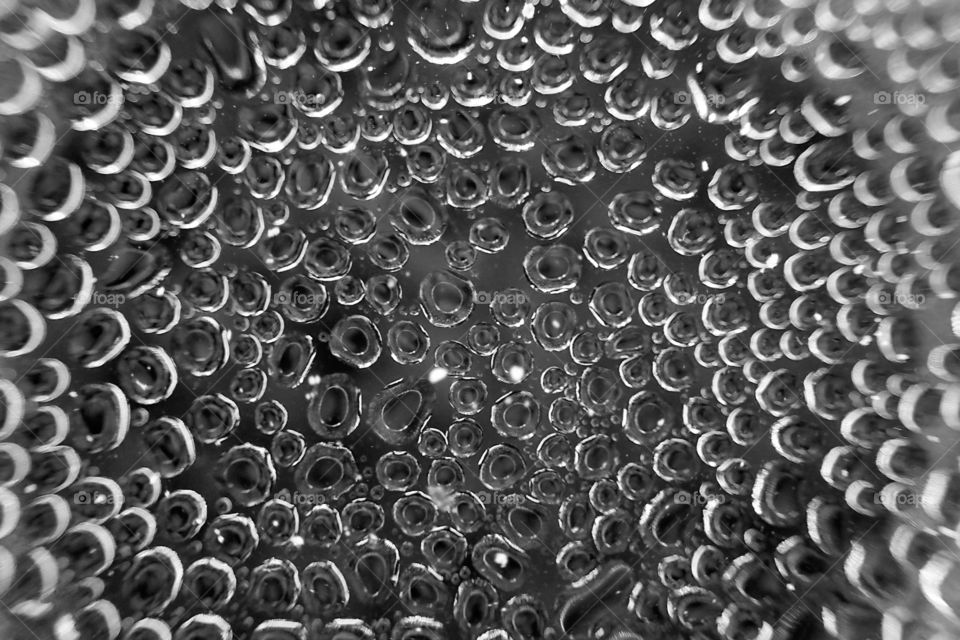 Bubbles in bw