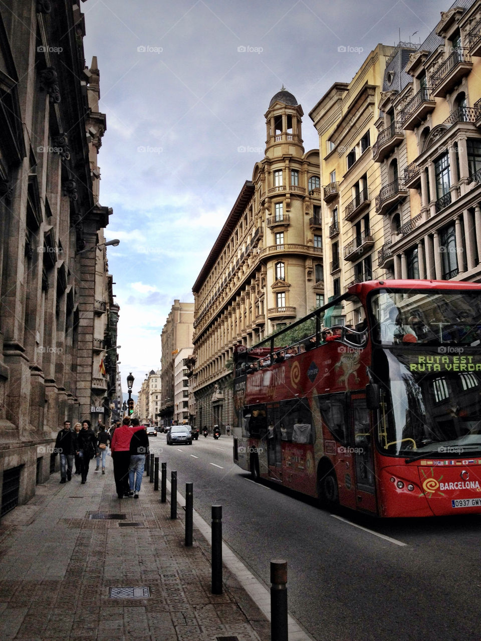 barcelona street red bus by rygod