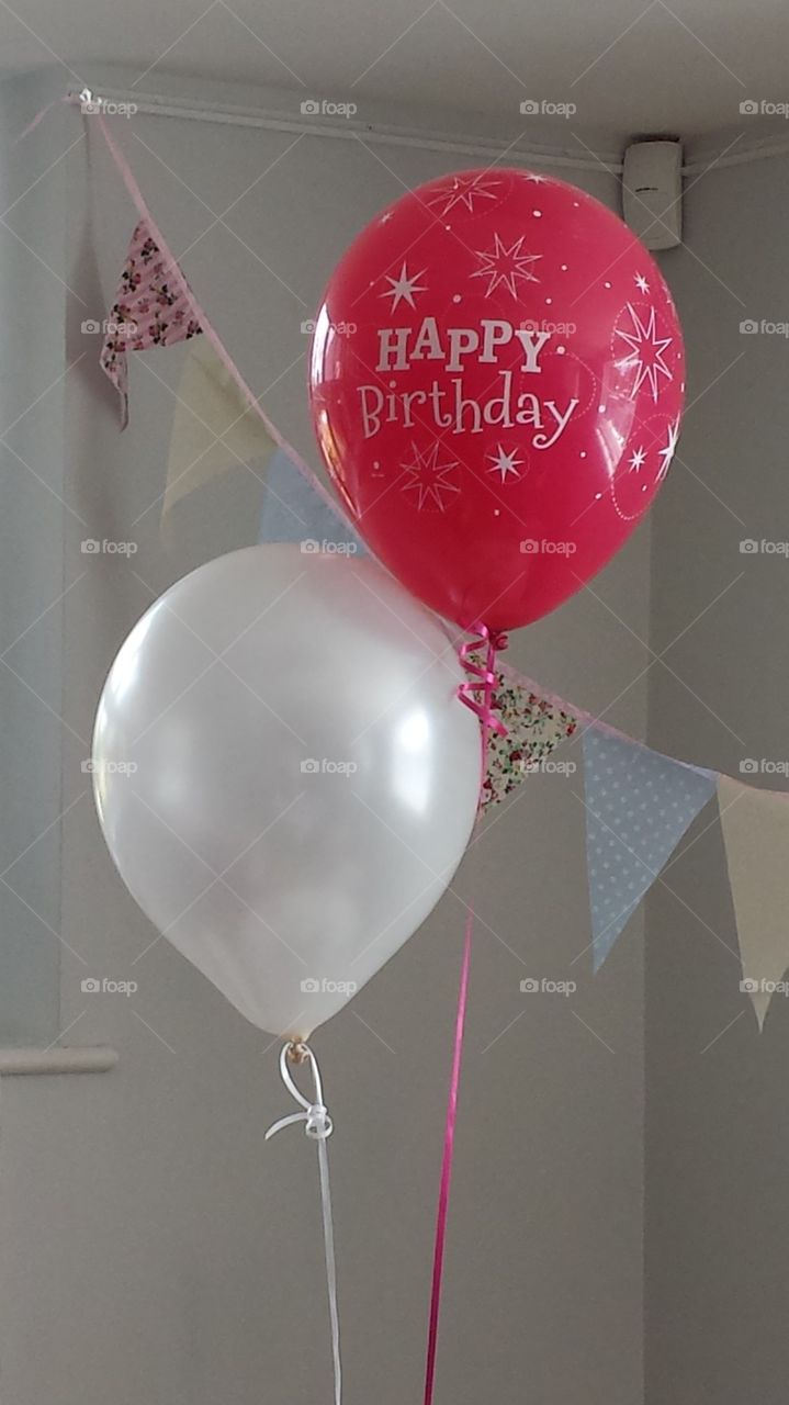 birthday balloons