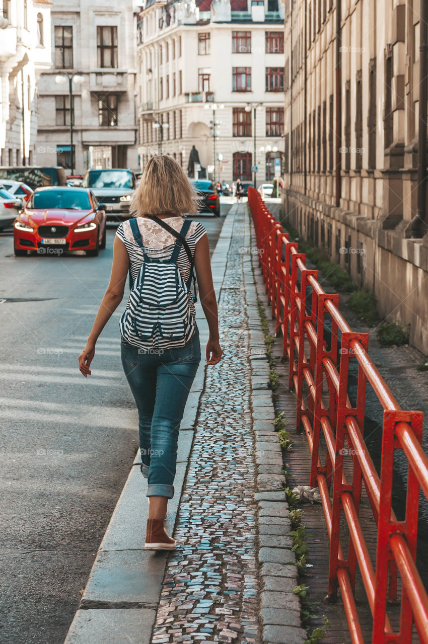 girl in the city