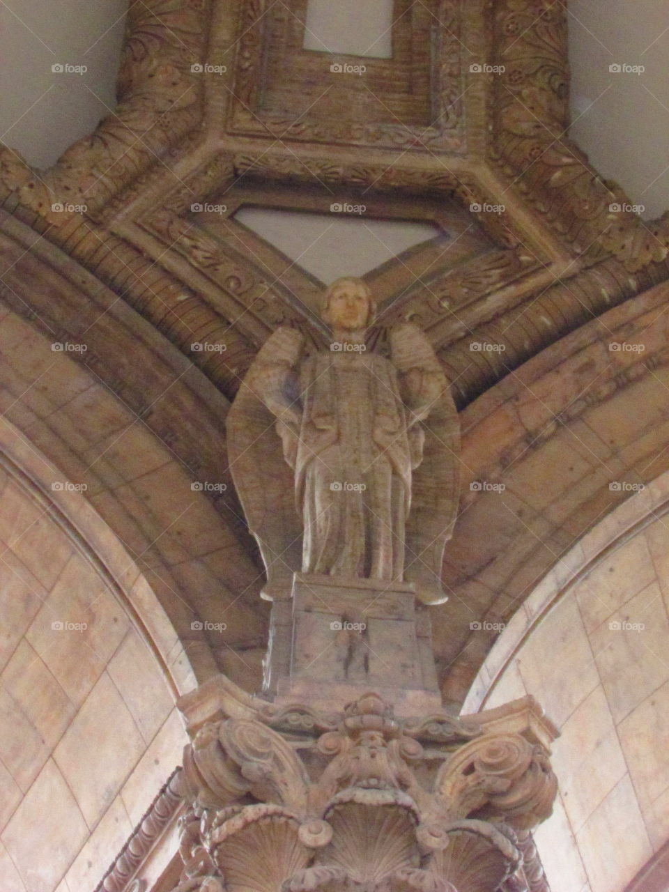 statue with wings