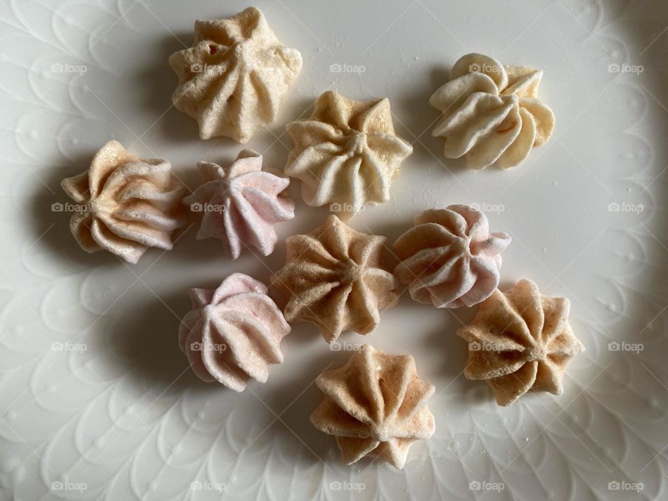 Meringue sweets