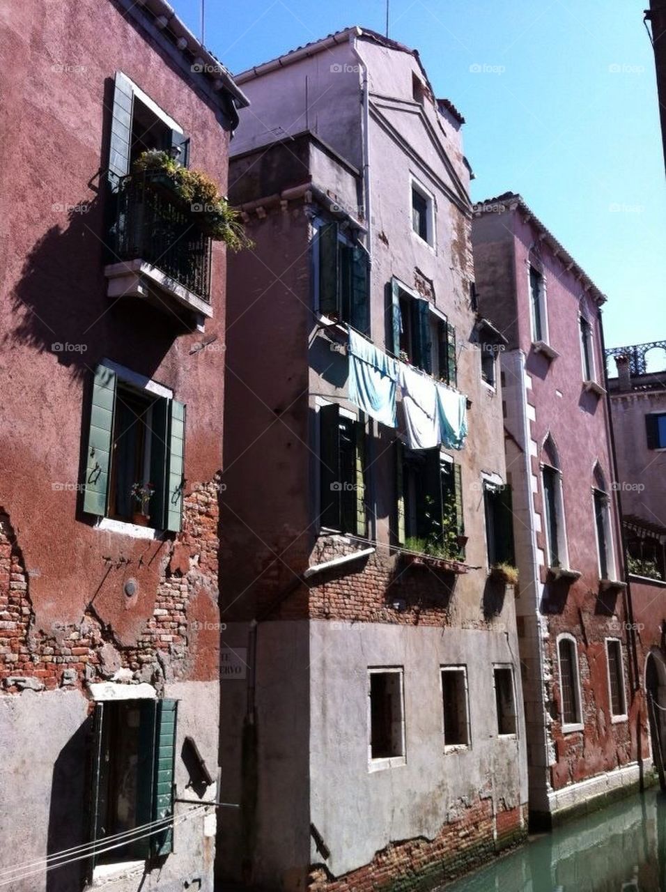 Wash Day in Venice