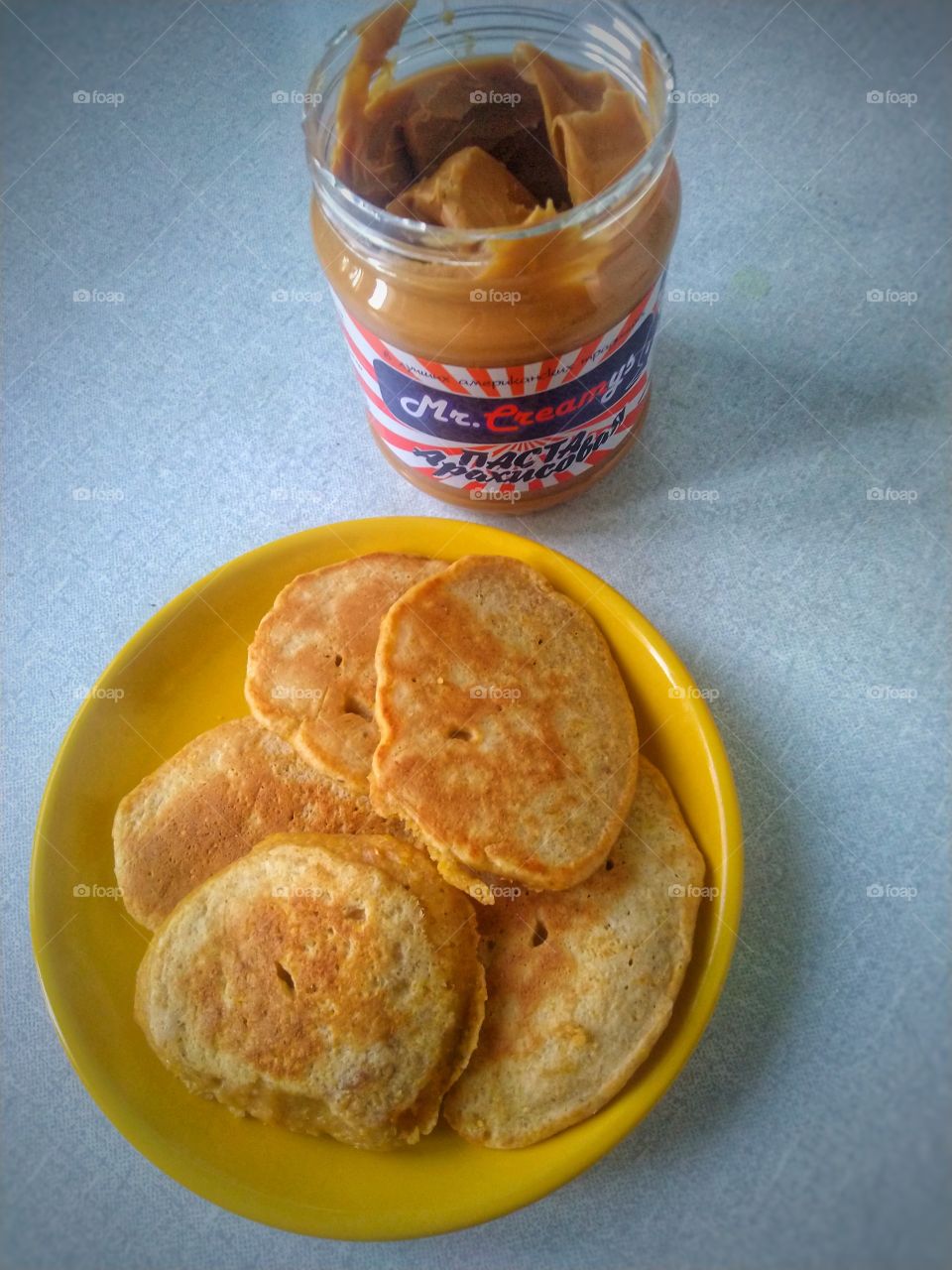 bon appetit! peanut butter. Russia. pancakes.