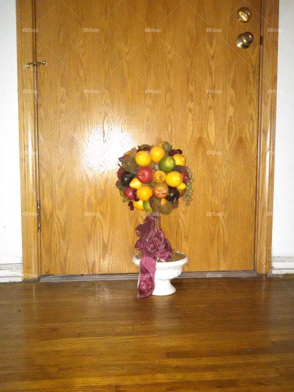 Door to Fruit