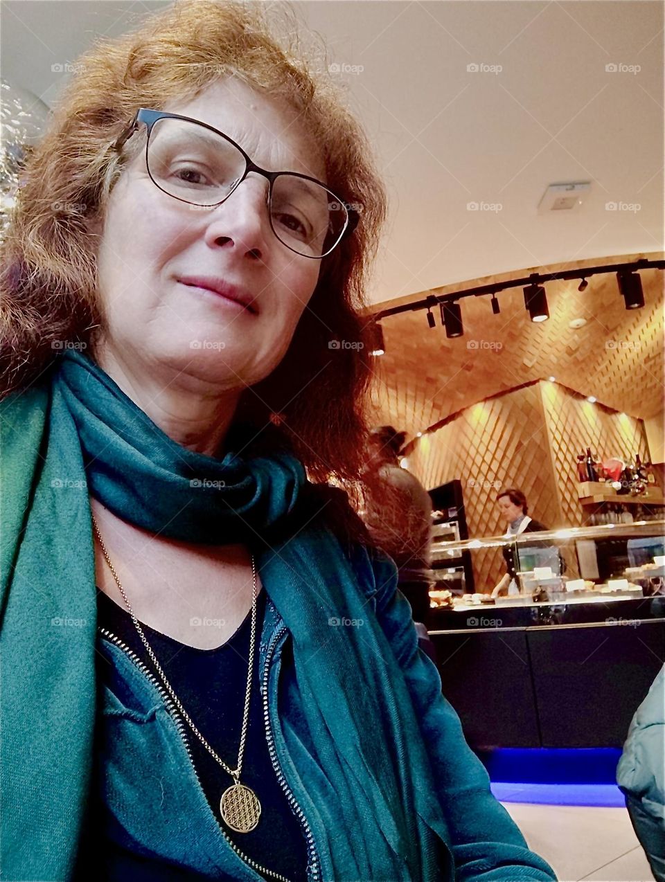 This lovely lady is visiting the “Hofgarten”, a centuries old city park in “München” or “Munich”, capital of “Bavaria”, Germany near the “Odeonsplatz”. 2023. Hypnotic Productions