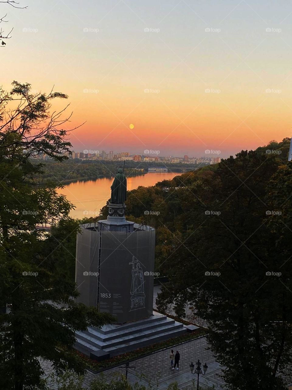 In the autumn evening