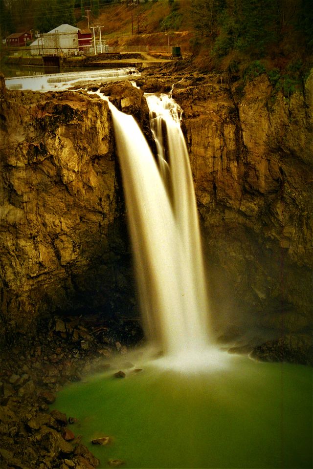 Snoqualmie Falls