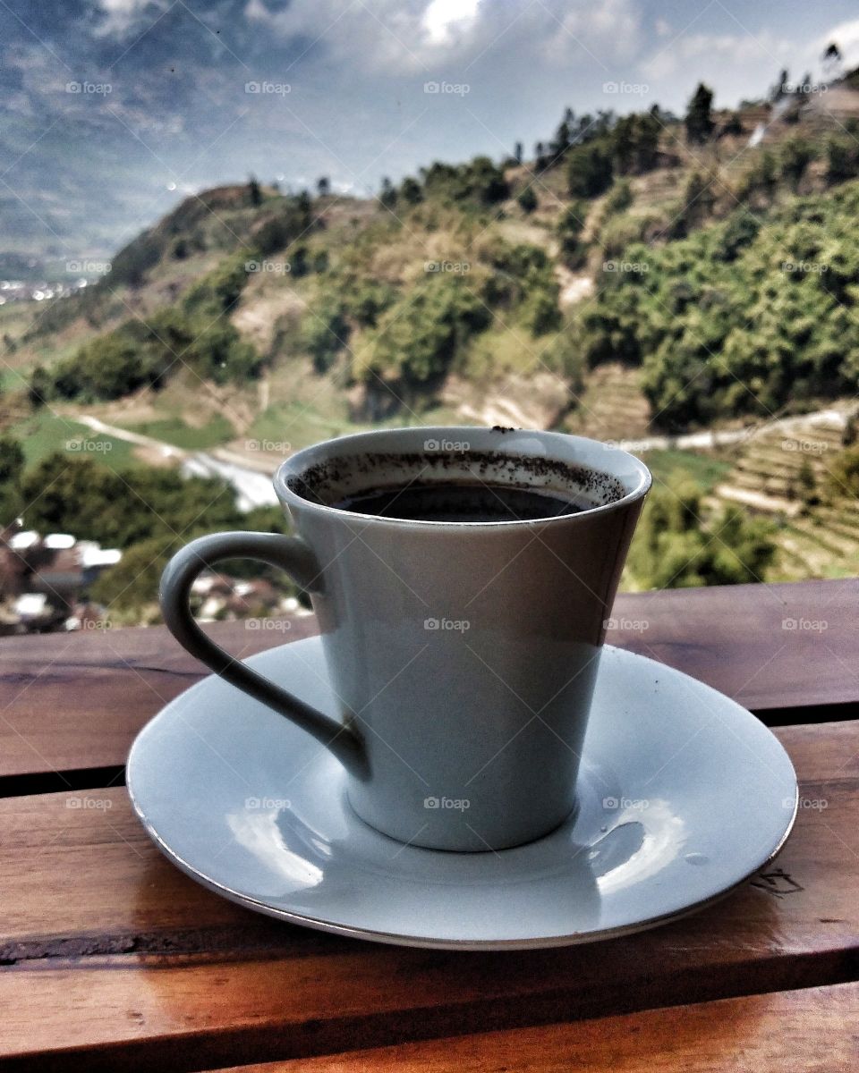 from a cup of coffee there is enjoyment, let alone grateful for the contents of the world