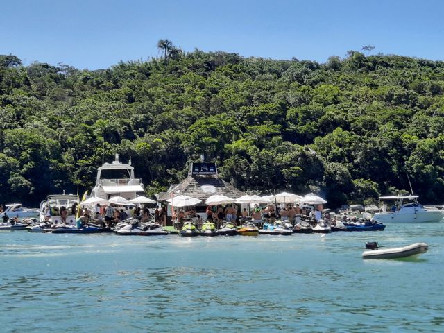 Bar flutuante