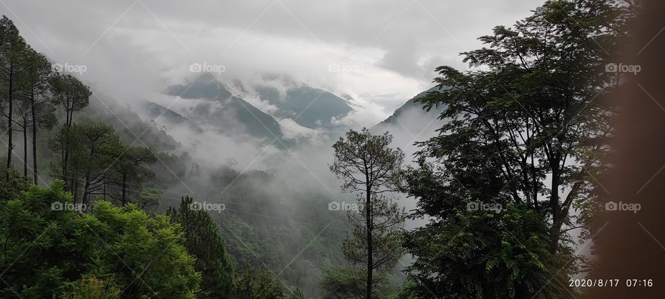 cloudy mountains