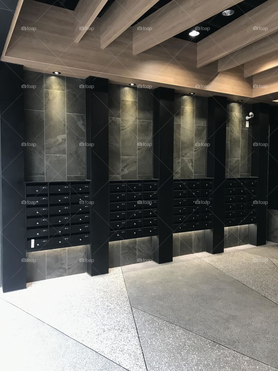 Mail box wall