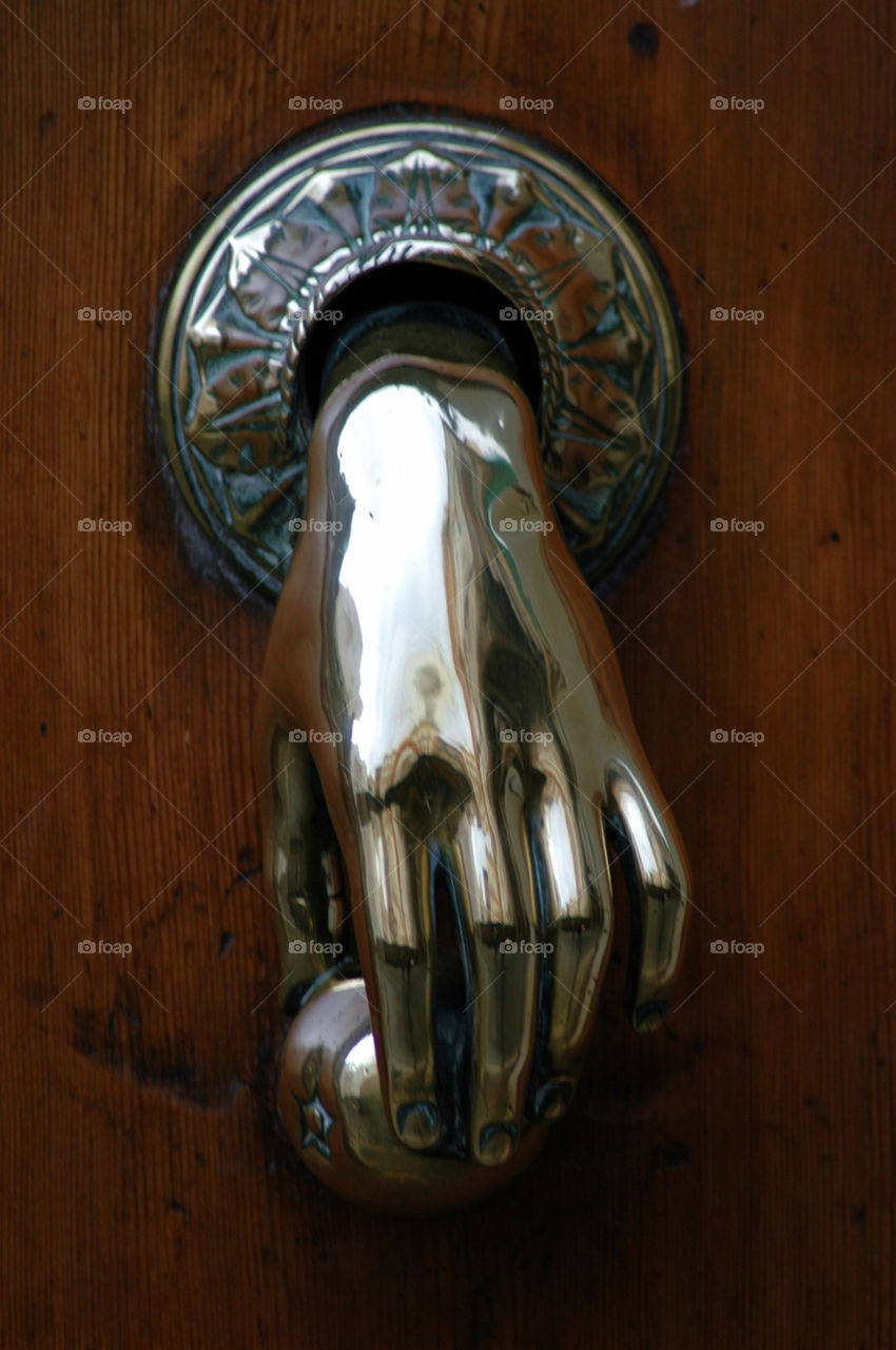 Hand Knocker