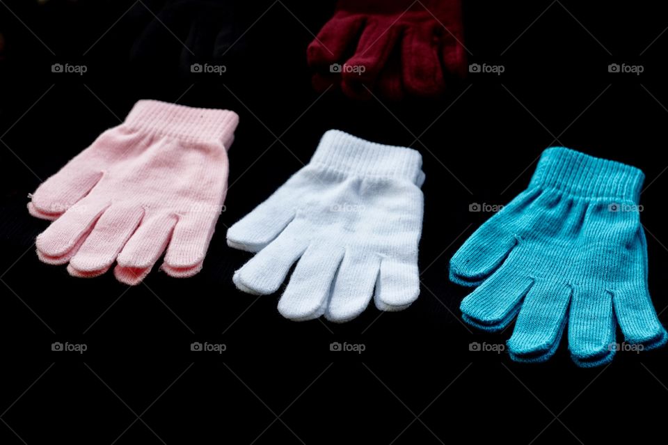 Gloves 