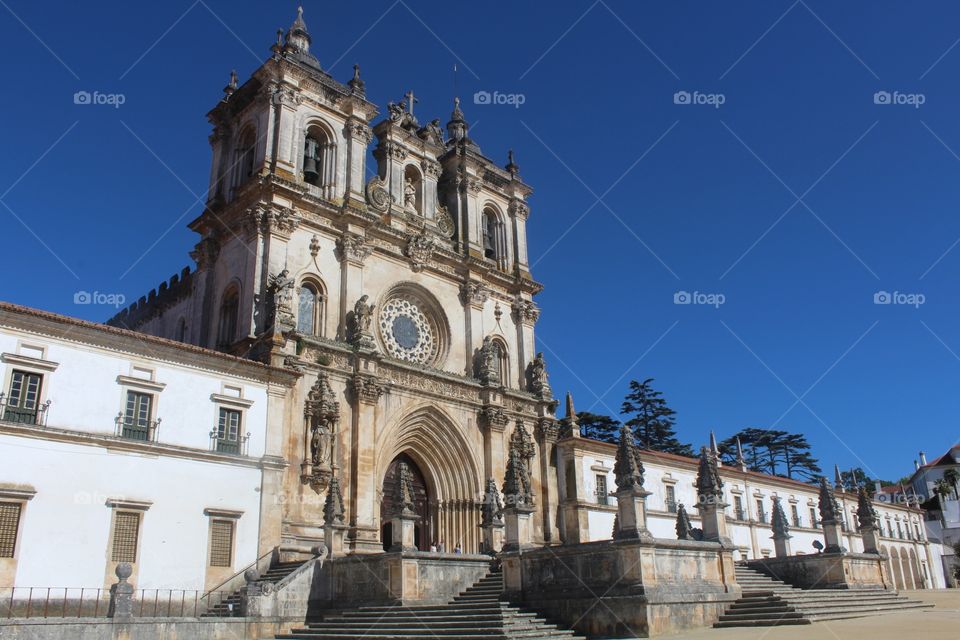 The Alcobaca Monastery (Mosteiro de Santa Maria de Alcobaça) is a Roman Catholic church located in the town of Alcobaça, north of Lisbon. The monastery was founded in the medieval period by the first Portuguese King, Afonso Henriques, in 1153, and maintained a close association with the Kings of Portugal throughout its history. It's a master piece for Cistercian Gothic art expression. #UNESCO #Alcobaca #Portugal