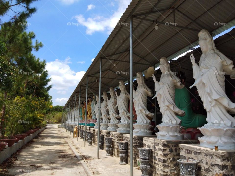 Tượng Phật Bồ Tát.