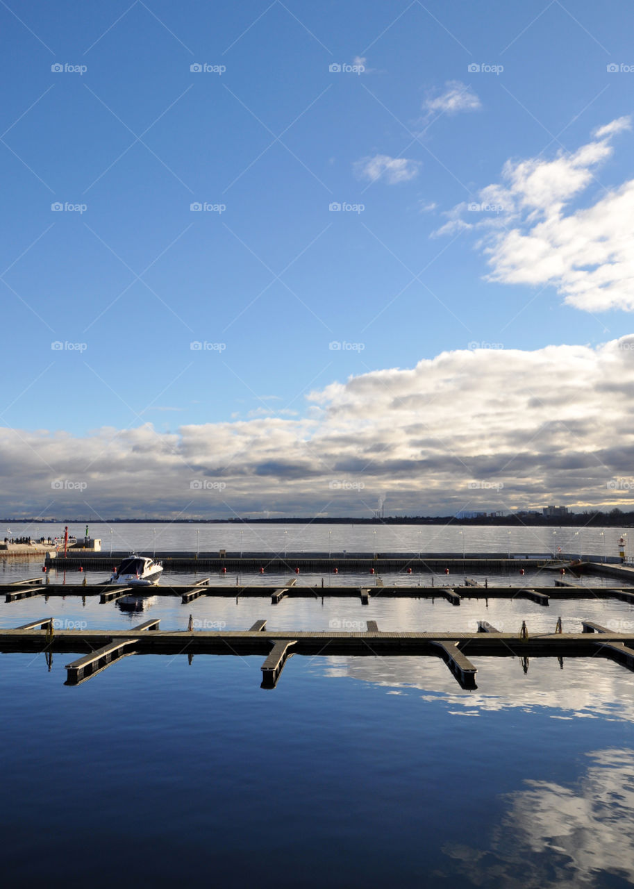 Sea reflections 