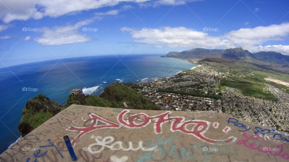 Aloha graffiti overlooking makaha, Oahu, Hawaii