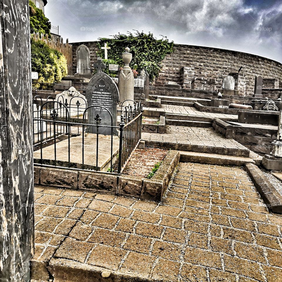 Kryal Castle graveyard