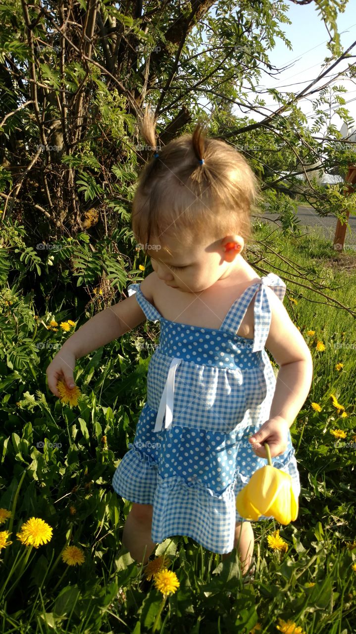 Rainee loves flowers