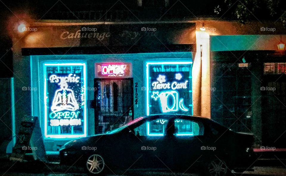 Hollywood Psychic Shop at night