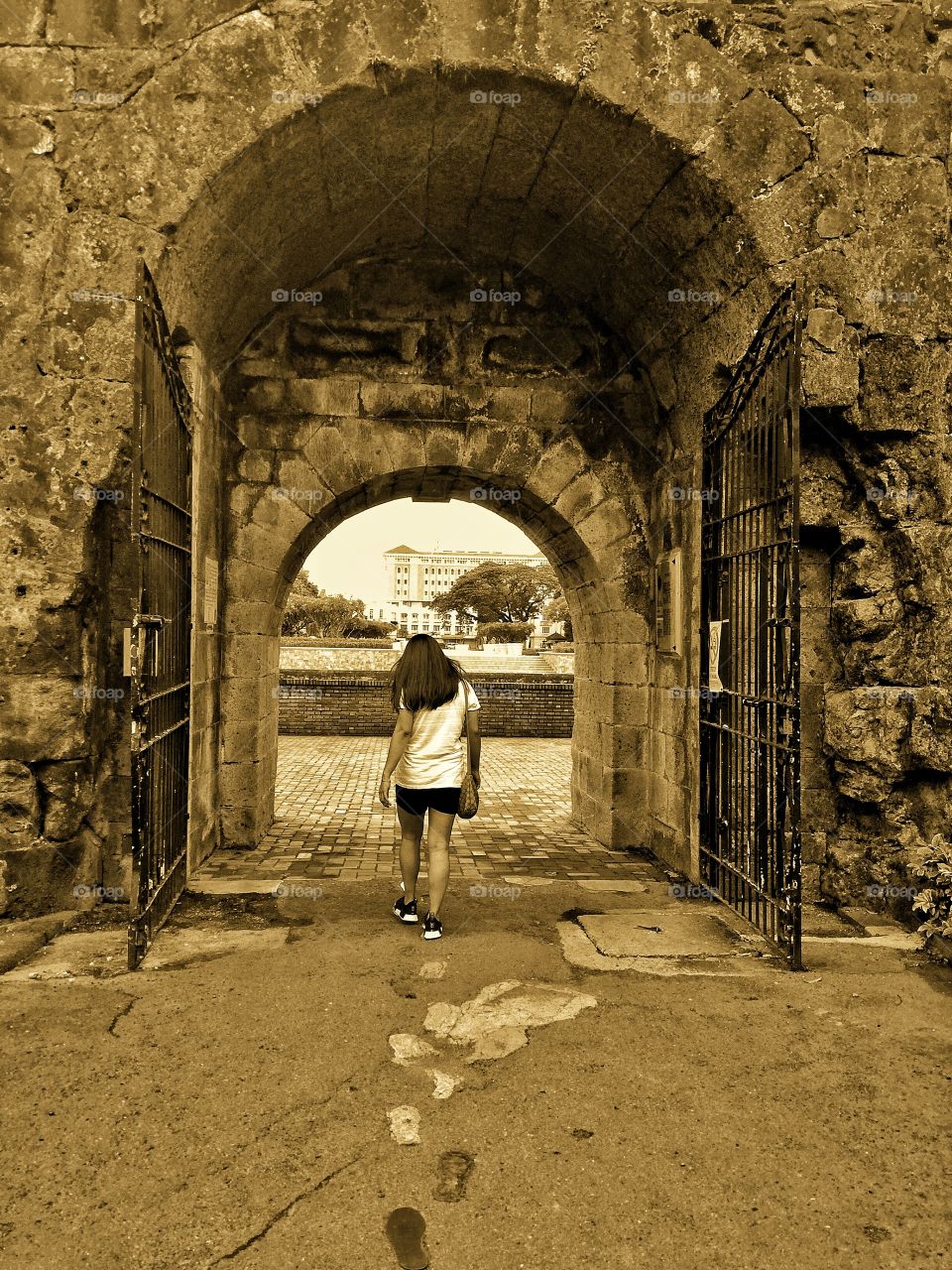 Fort Santiago is a citadel 1st built by Spanish navigator & governor Miguel López de Legazpi for the new established city of Manila in the PH. The defense fortress is part of the structures of the walled city of Manila referred to as Intramuros.
