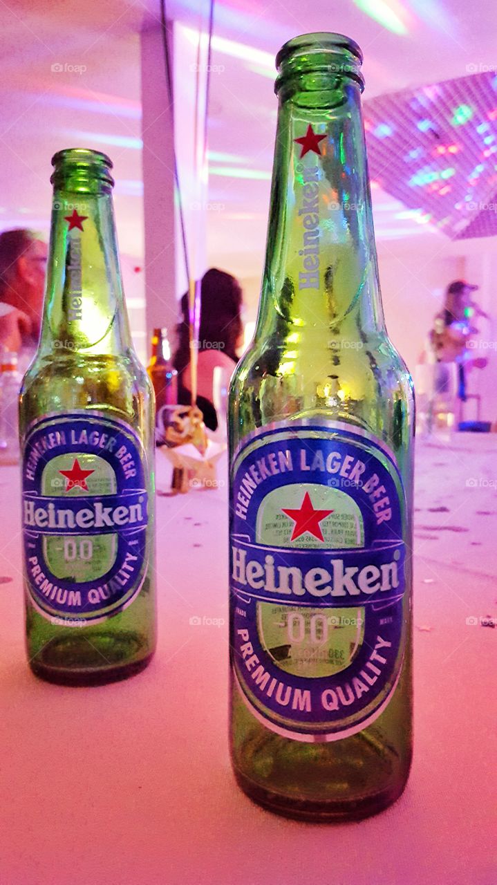 Enjoying Heineken zero at a party