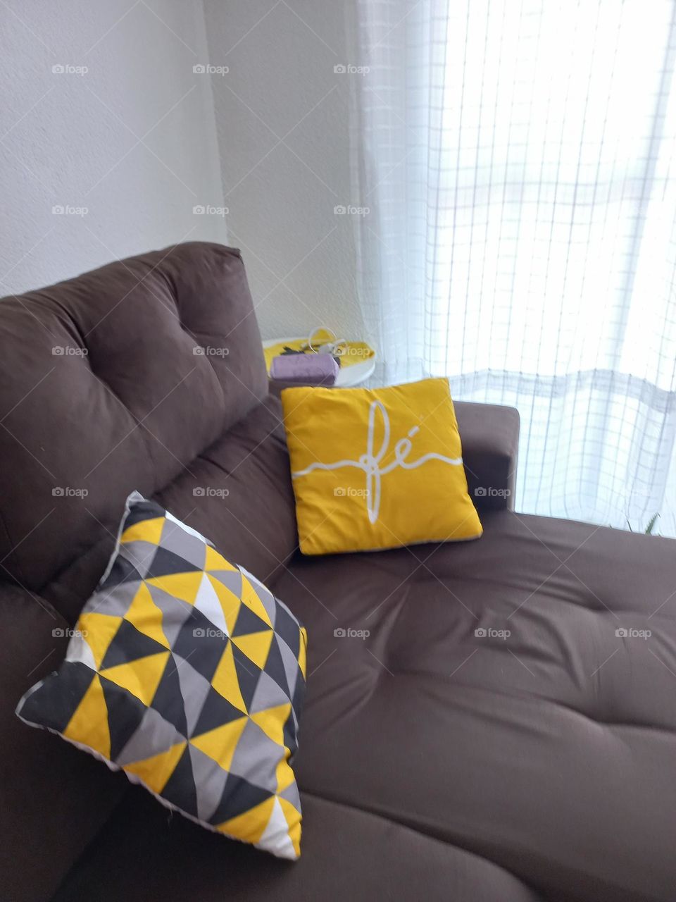 Sofá de Espera para salão de beleza:  aconchegante, confortável, convidativo e bonito. O conforto é tão importante quanto a beleza da sala de espera no salão de beleza.