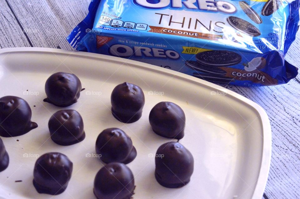 Oreo coconut thins cookies chocolate truffles balls