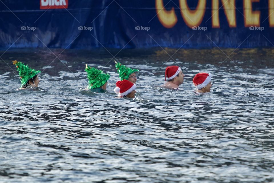 Samichlaus- Schwimmen in Zürich