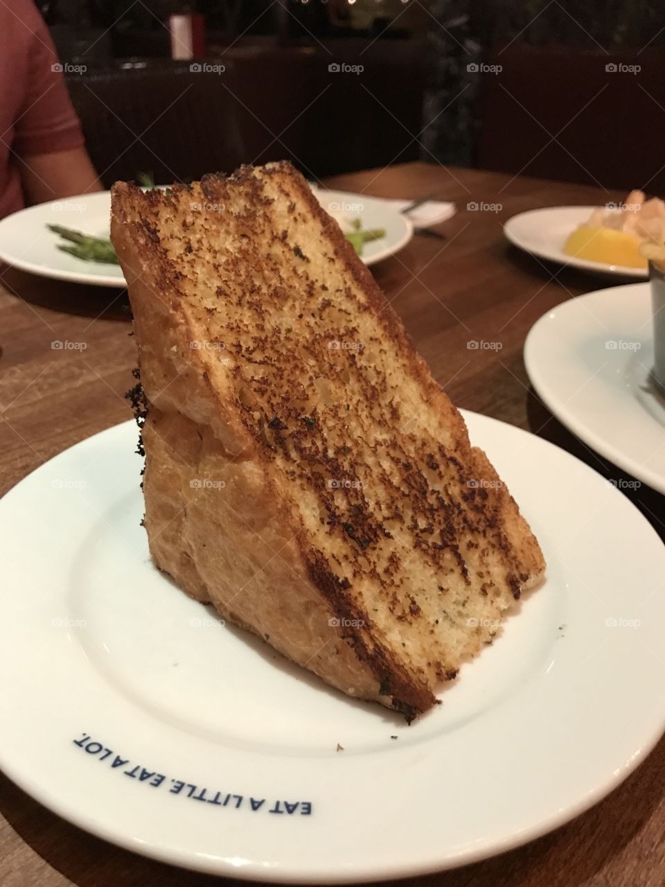 Garlic bread that looks like cheese block 