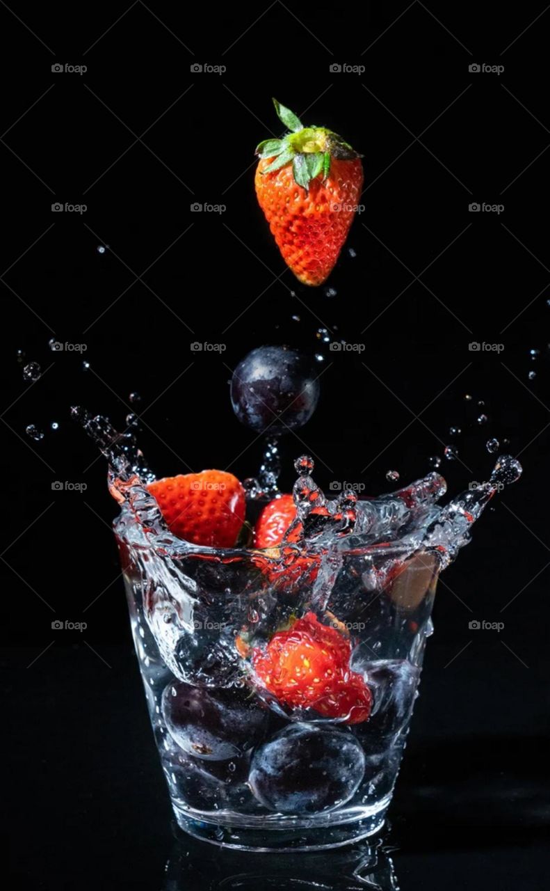 what a nice water up image stobbery dip in water nice looking photo water effect looks good