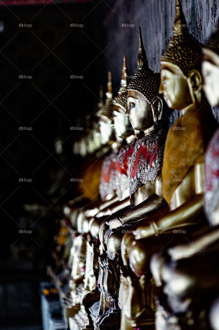 Gautum Buddha statue