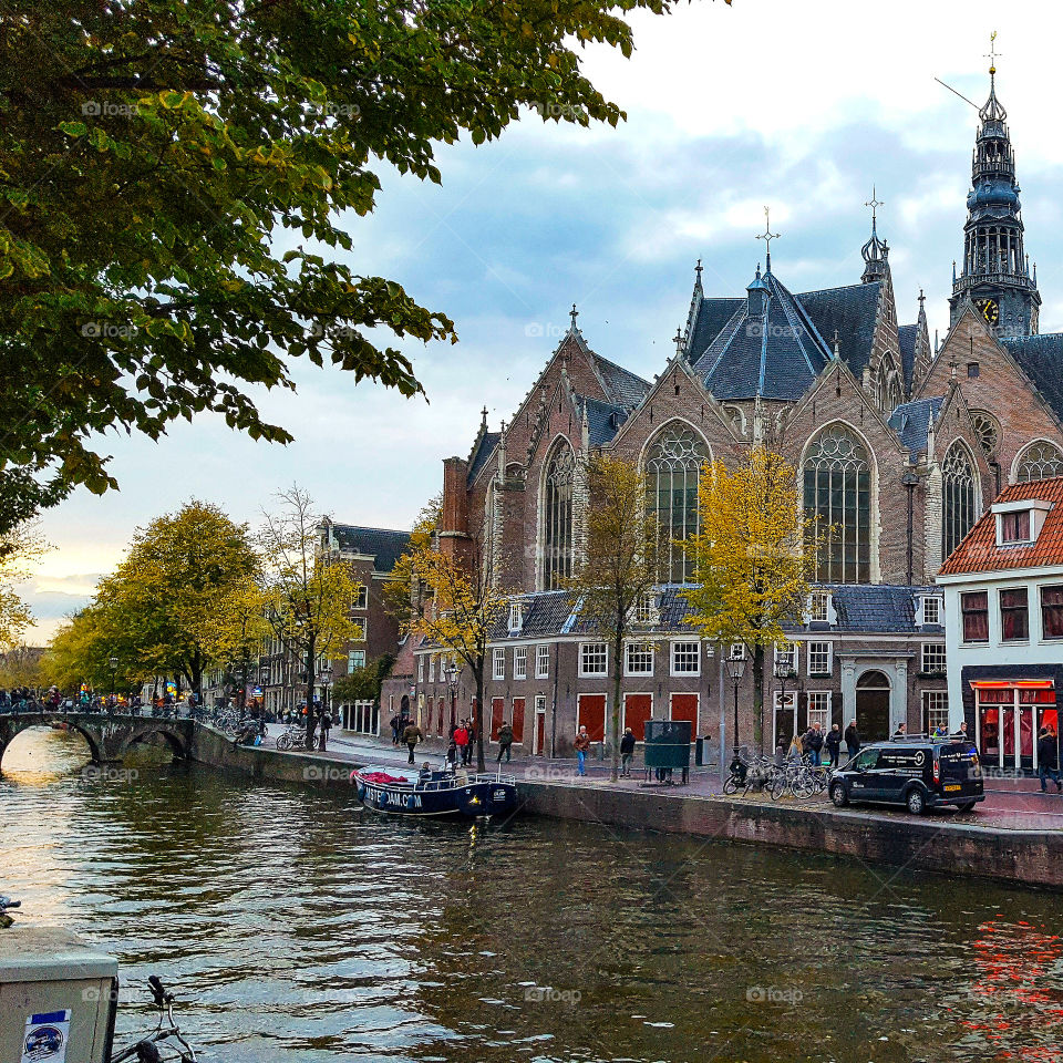 The red light district of Amsterdam (Rosse Buurt in Dutch), also known as Red Light, is a central district of the city of Amsterdam in the Netherlands. Famous for its history, its architecture, its cultural life and for being one of the most liberalized neighborhoods in the world in terms of attitude towards prostitution, drugs and sexual diversity.
The red-light district is made up of three different districts: De Wallen, the most famous of them, Singelgebied and Ruysdaelkade