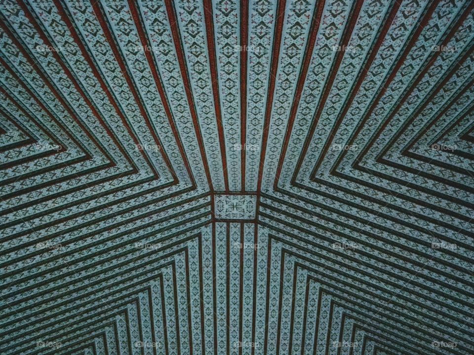 Oriental pattern on the ceiling