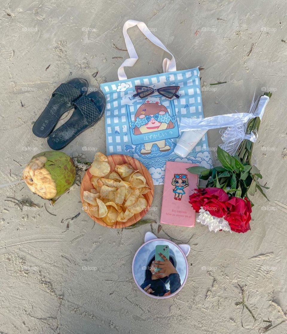 Enjoying the week with salt-like cool breeze from the ocean.