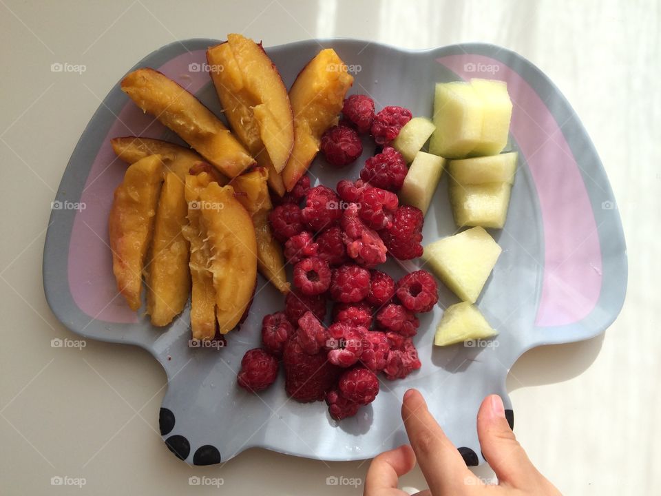 Summer healthy meals. I love summer for all the amazing fruit varieties available!