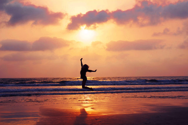 beach ocean sky girl by kann83