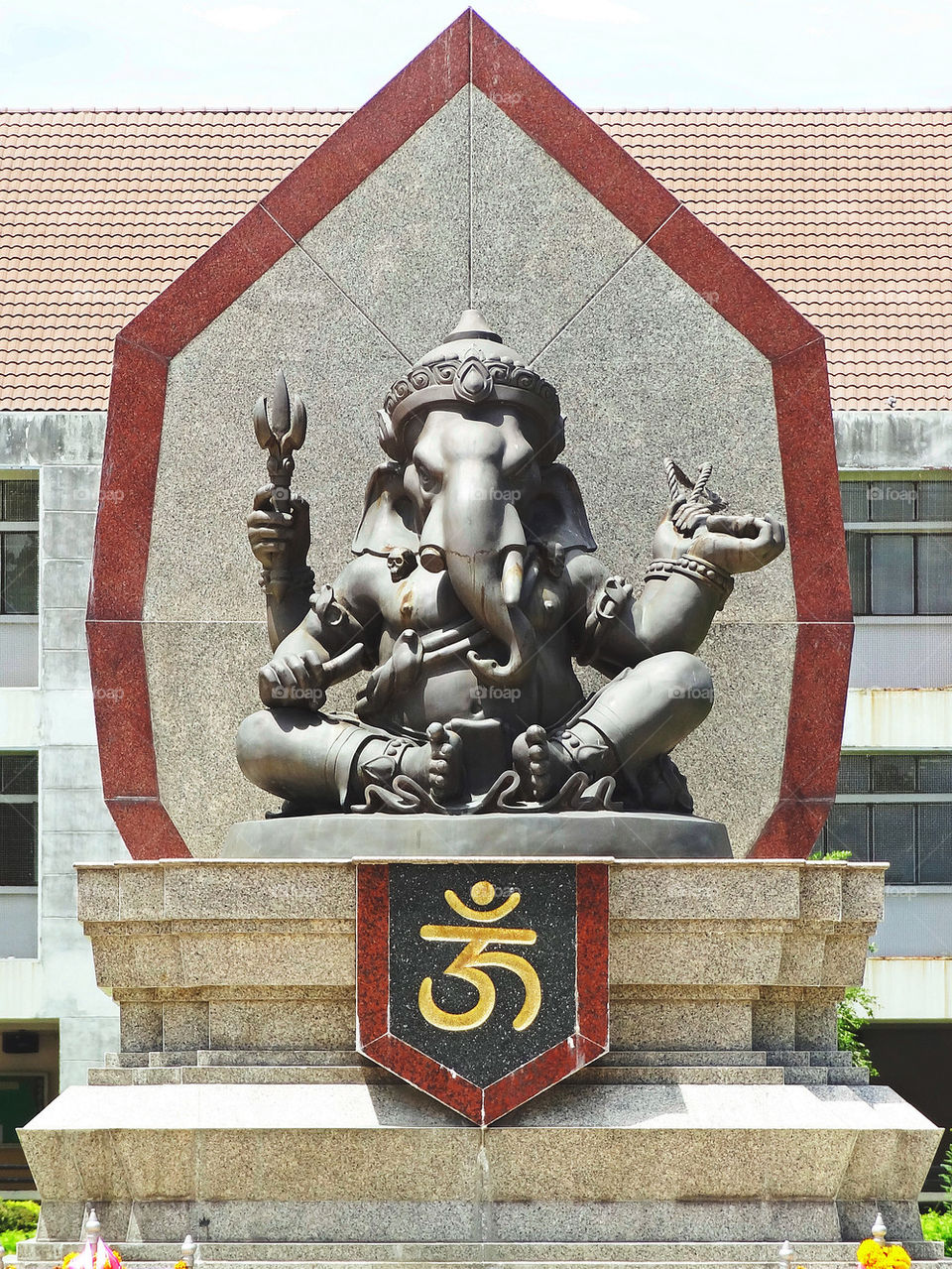 statue religion god wisdom by sonchai