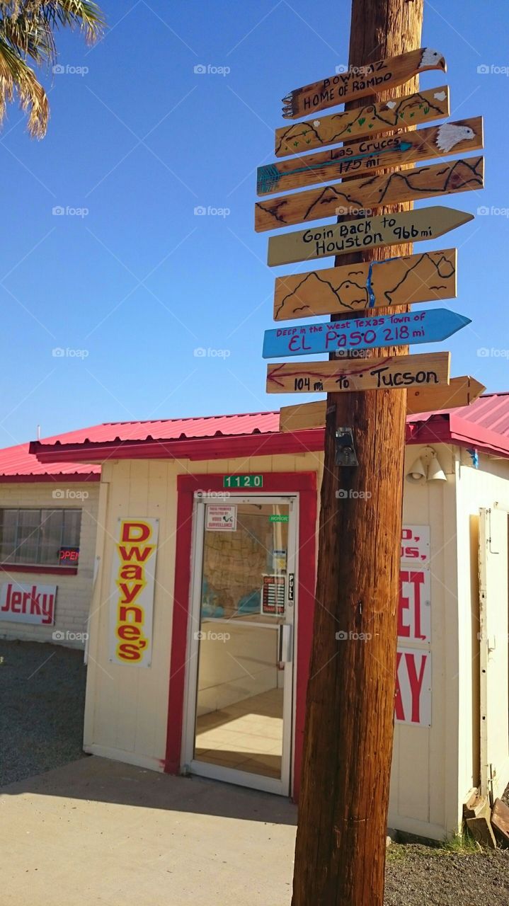 No Person, Architecture, Building, House, Daylight