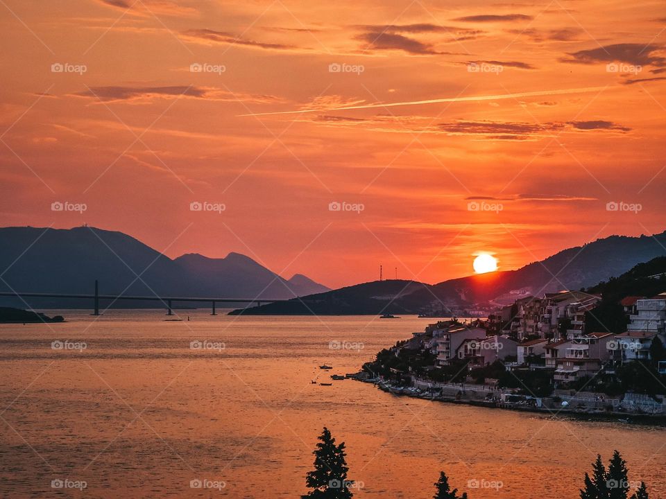 Dare to be different.  Each color in this photo will be experienced differently by each of us.  How beautiful life is.  Is it?