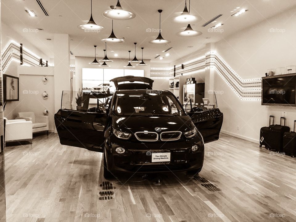 The BMW Retail Mall Store Featuring the All Electric BMW i3