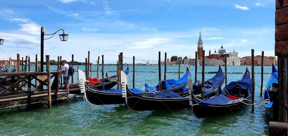gondolas
